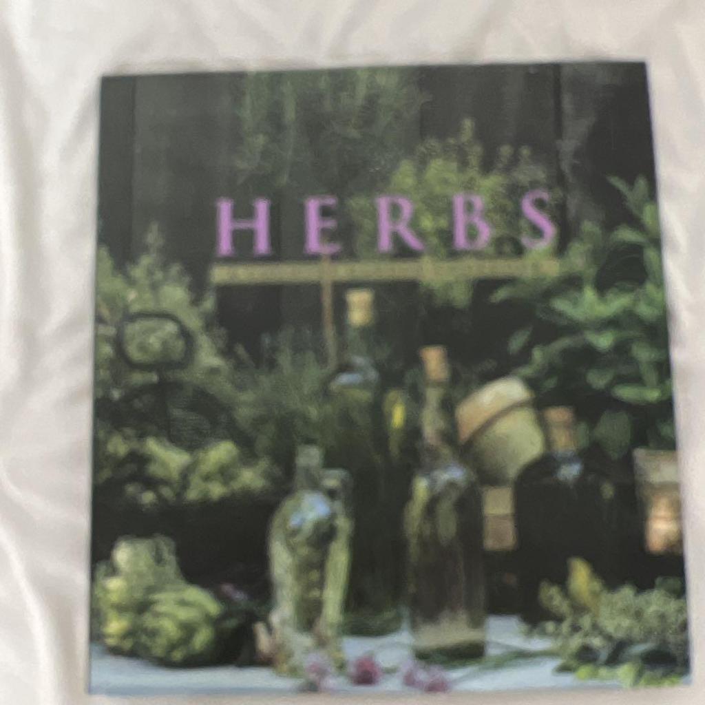 [USED] HERBS A COUNTRY GARDEN COOKBOOK