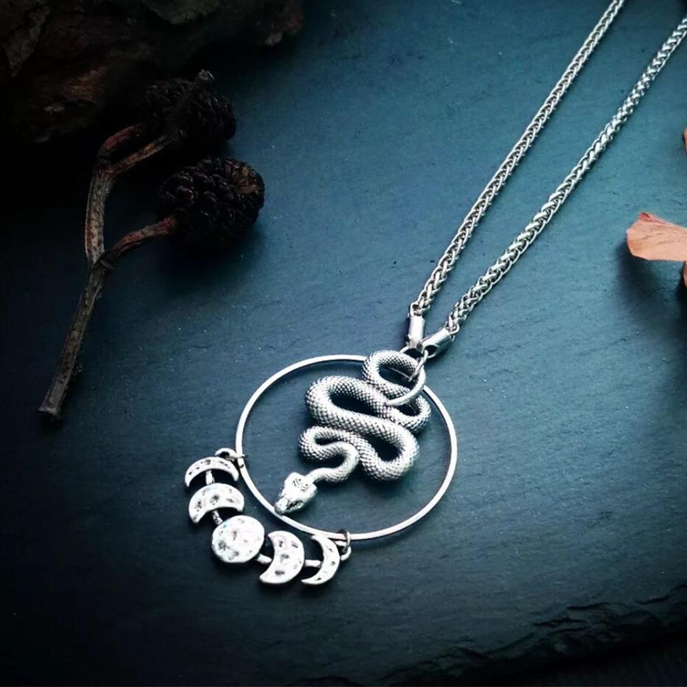 Gothic Sliver Color Moon Phase Reborn Snake Pendant Popcorn Chain Necklace for Women Halloween Party Collar Chain Jewelry Gift