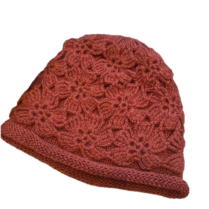 Handmade three-dimensional crochet sunflower crimped knitted hat for women with small faces, double-layer thickened warm ear protectors, pullover hat