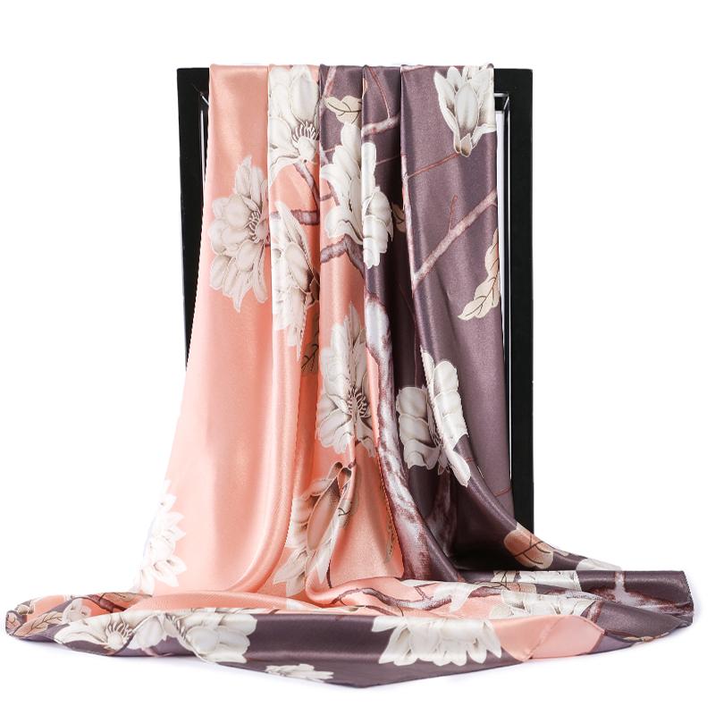 Europe And America New Silk Scarves Four Seasons Square Kerchief Fashion Print Sunscreen Bandannas Popular 90X90CM Luxury Shawls