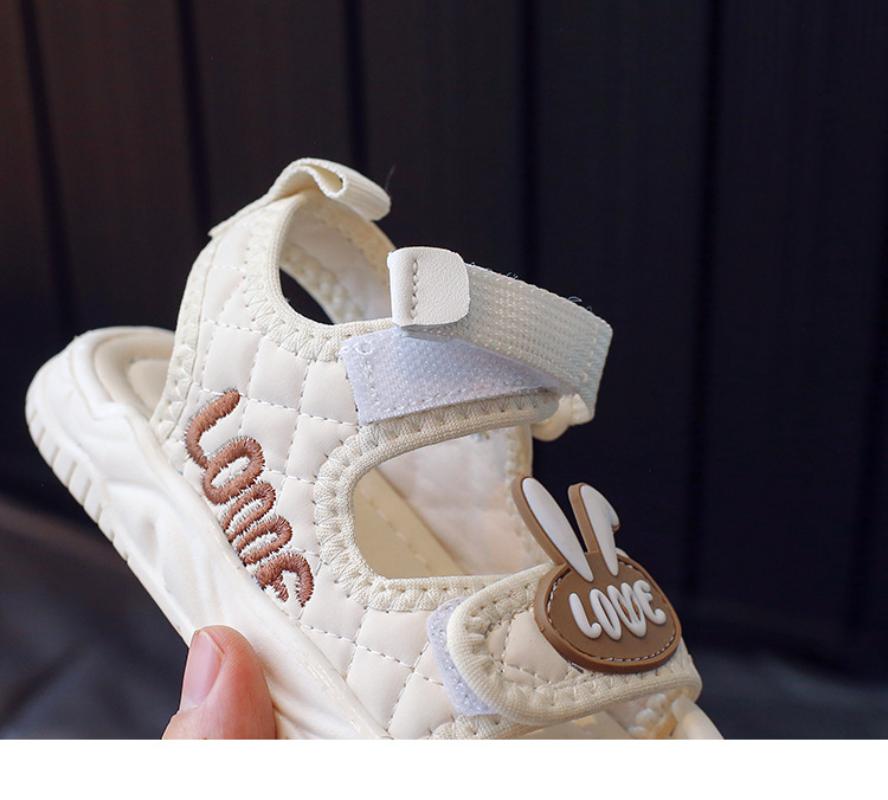 Barnsandaler Babysandaler Sommar Halkfria Mjuka Sulan Småbarnsskor för Pojkar och Flickor Tåskyddssandaler