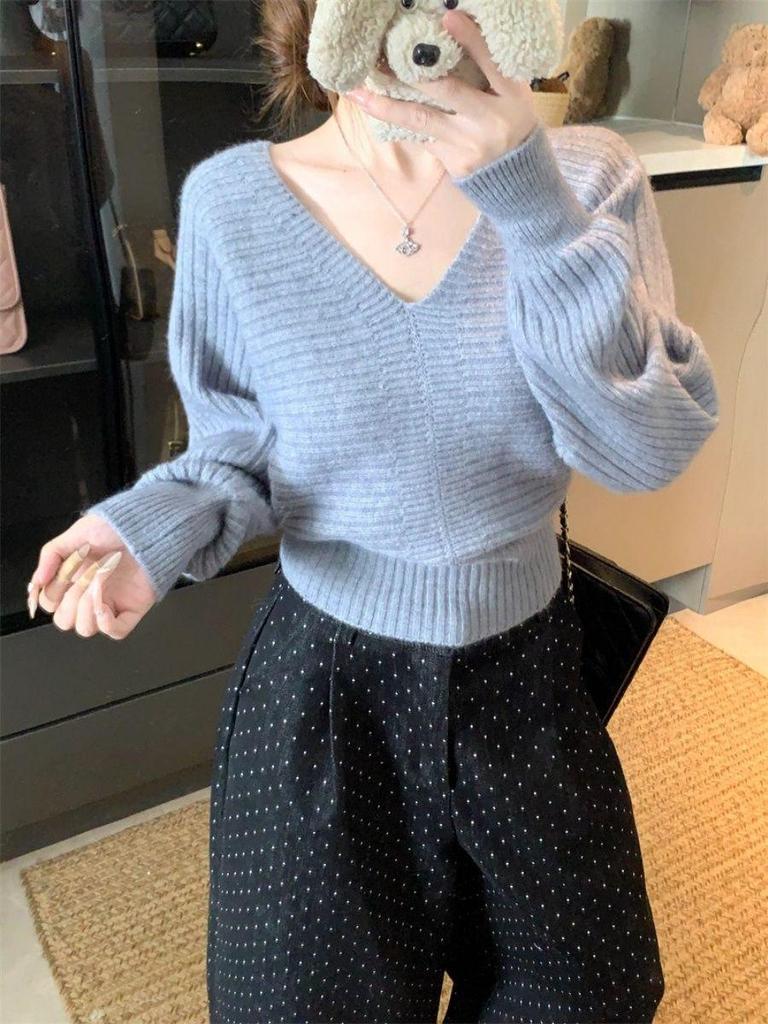 In-Stock: Women's Elegant Long-Sleeve Knit Sweater - Solid Color, Slimming, Versatile Chic Top for Autumn & Winter