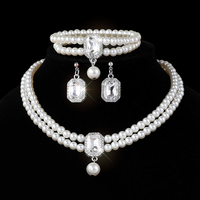 Vintage court elegant multi-layer imitation pearl necklace, stud earrings, bracelet set, neck chain, collarbone chain.