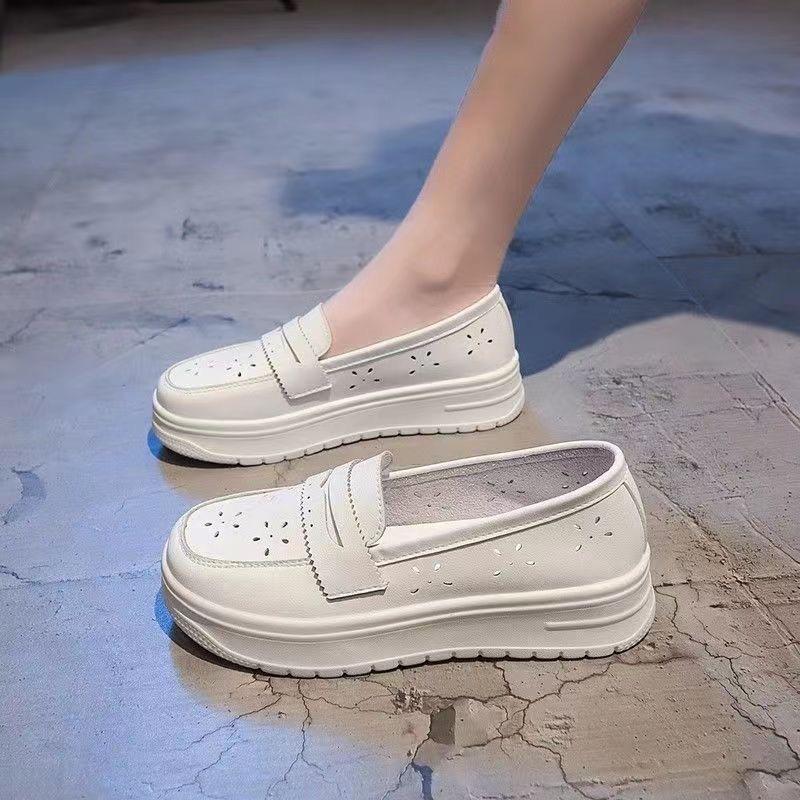 Leather Hollow Nurse Shoes with Soft Soles for Women Comfortable Breathable Non Slip Flat Shoes Medical Work Small White