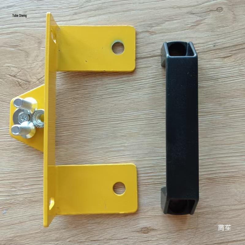 Complete Set of Galvanized Connectors for Robot Protection Fence and Workshop Isolation