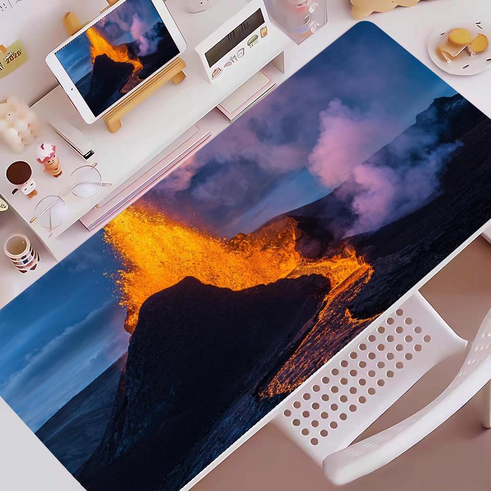 Volcanic eruption Mouse Pad Gaming Mouse Pad Mouse Pad with Edges and NonSlip Rubber Base Extended Mouse Pad