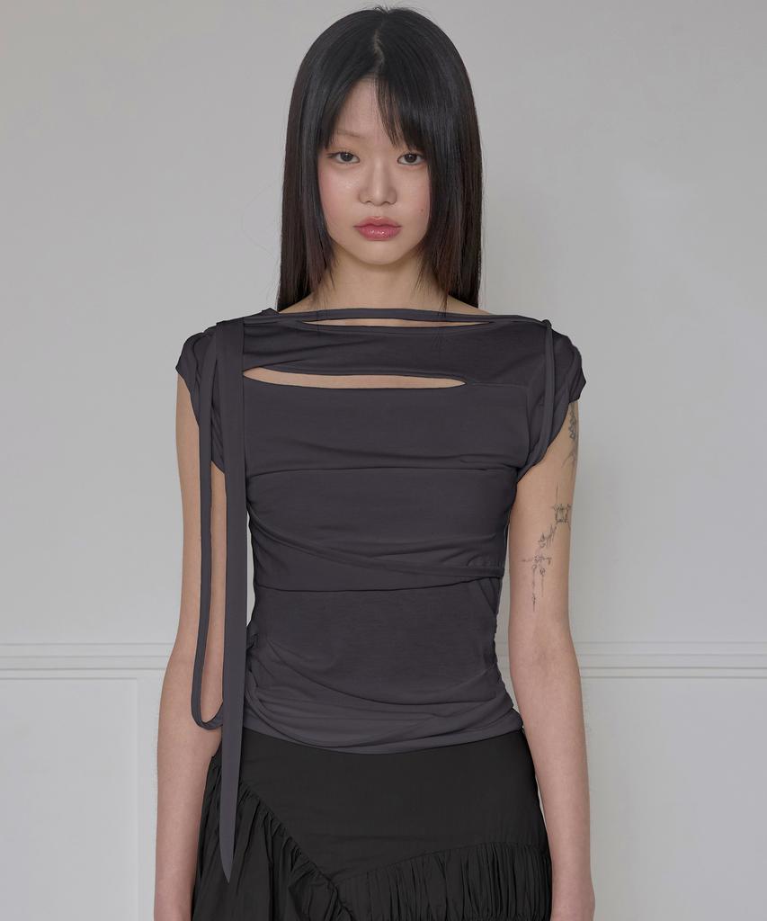 Peulleeoeob Asymmetrical Draped Strap Roll-Up T-Shirt (Fl-170_Charcoal)