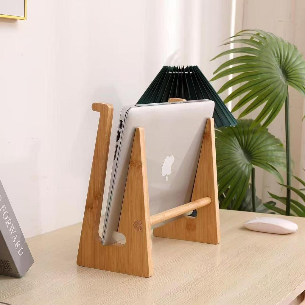 Massivholz-Laptopständer mit Kühlung und Stauraum