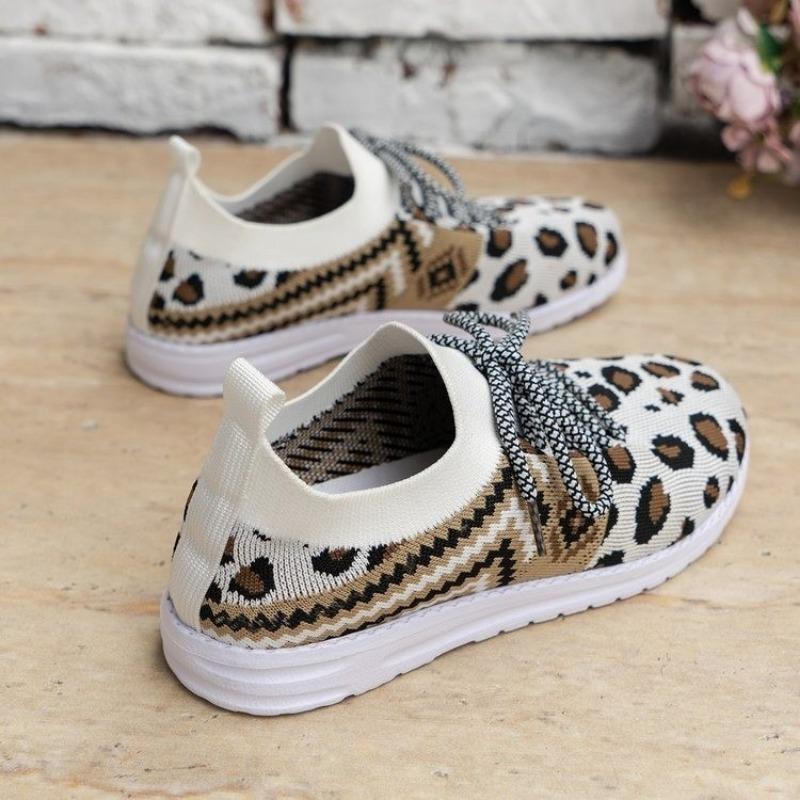 Flying Woven Casual Women's Shoes Spring New Flat-bottomed Round Head Lace-up Leopard Print Single Shoes