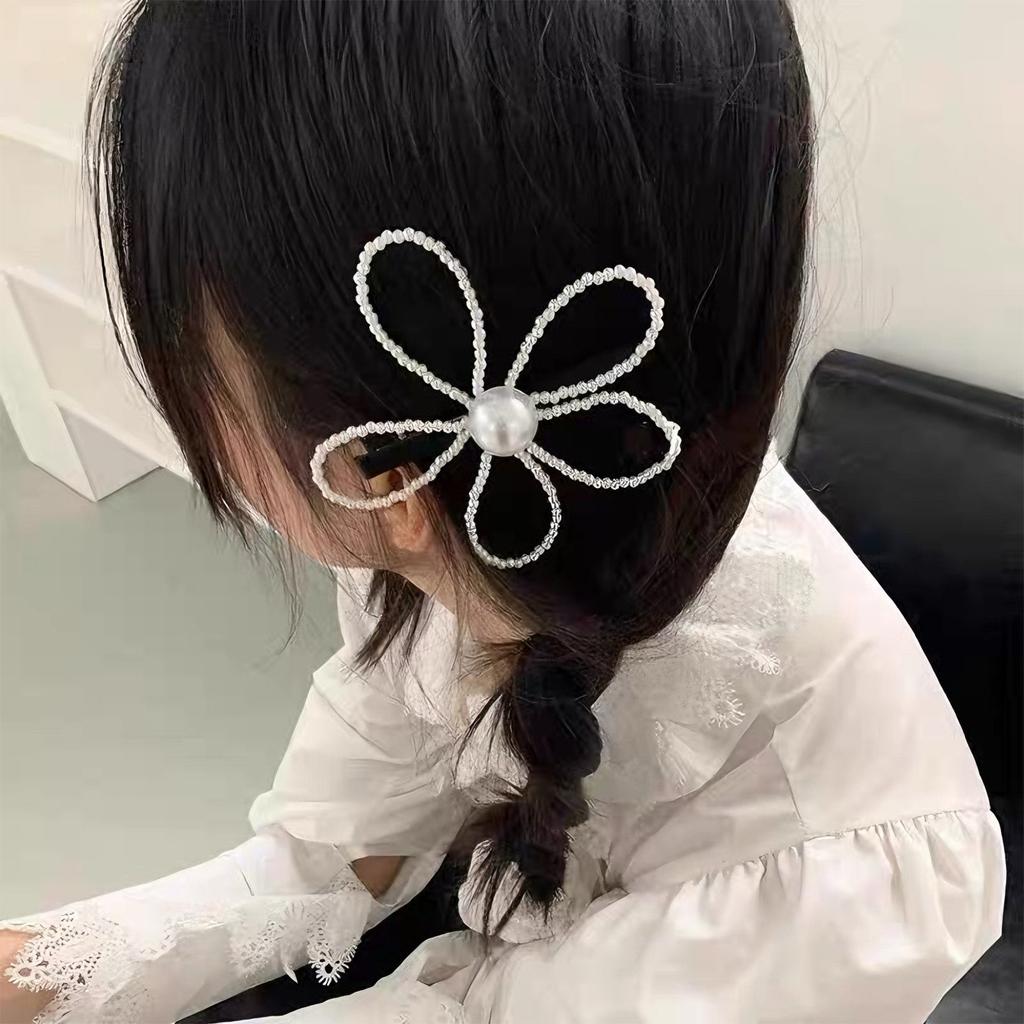 1pcs Pearl Flower Hair Clip Side Bangs Barrettes for Women Girls Non Slip Hairpin Hair Accessories