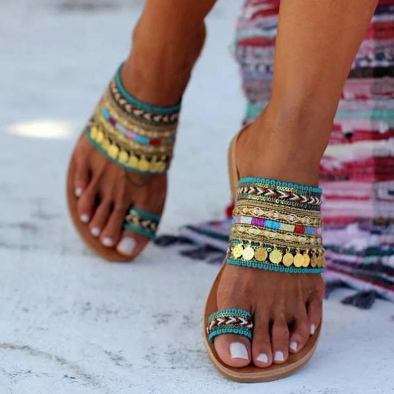 Spring and Summer Metal Decorative Flat Bottom Women's Set Toe Cool Slippers Large Size Women's Sandals