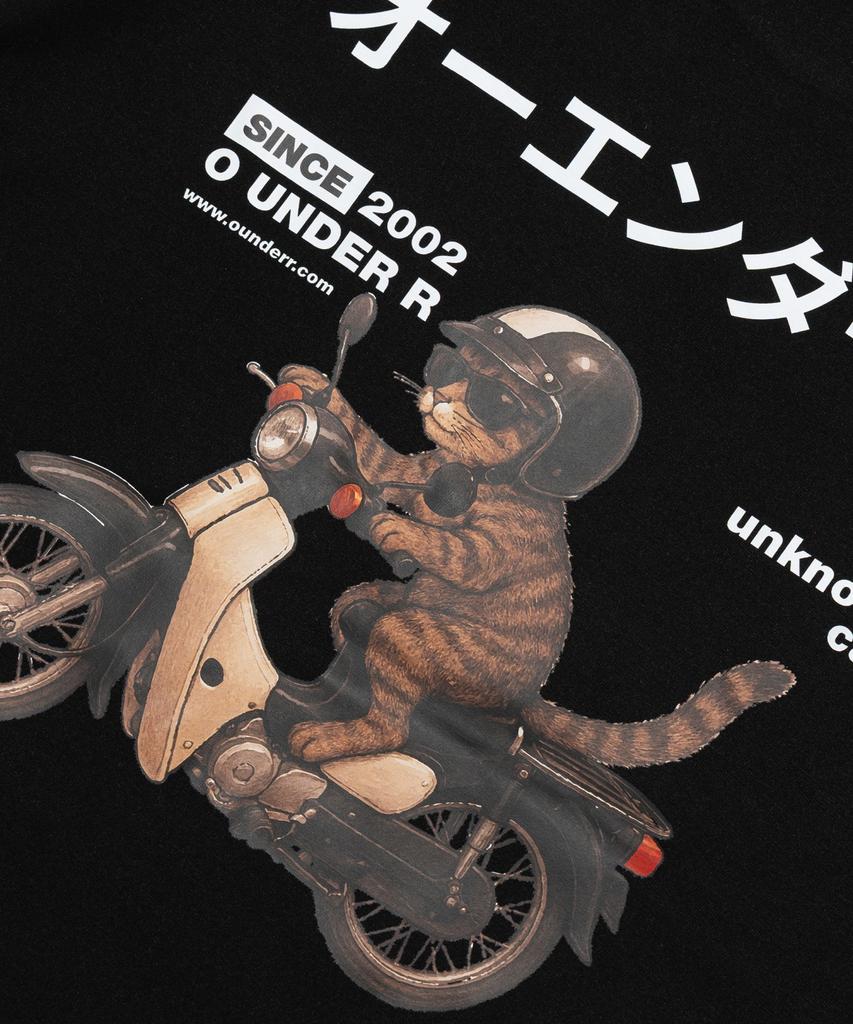 OUNDERR Riding Bike Cat Oversized Short Sleeve T-Shirt (Black)