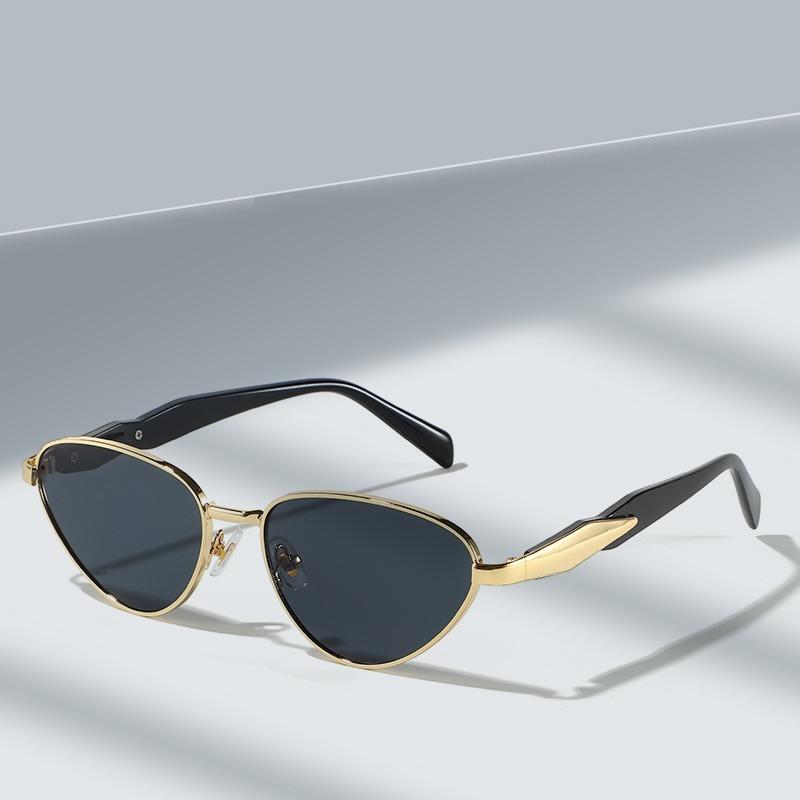 Small Frame Metal Oval Sunglasses For Women Men Luxury Brand Designer Vintage Steampunk Sunglasses Popular Eyewear Shades Uv400