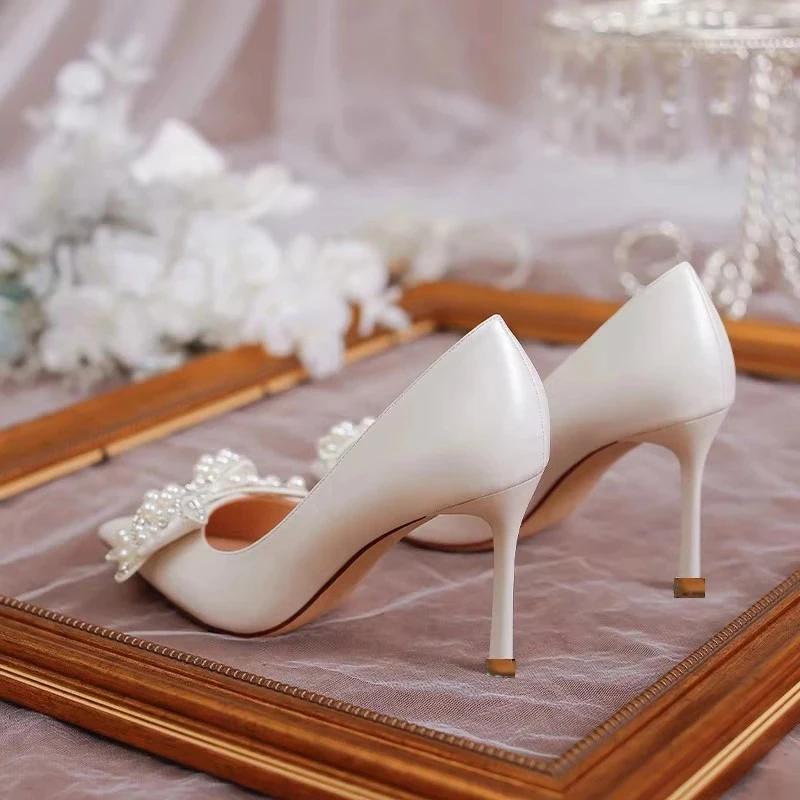 Fashion Rimocy Luxury Pearl Bowknot Wedding Pumps Women Sexy Stiletto Heels Party Shoes Woman Silk Pointed Toe Rhonestone Pumps Ladies
