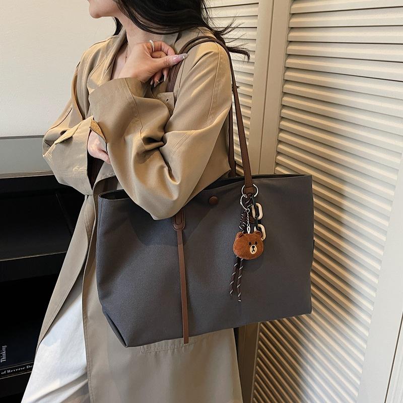 New Women Shoulder Bags Lazy Style Canvas Comfortable and Versatile Texture Tote Bag Lightweight Large Capacity Commuter Bag