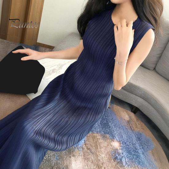 Dámské vestové šaty plisované volné s kulatým výstřihem jednobarevné rovné OL dojížděcí šaty bez rukávů midi šaty ke lýtkům