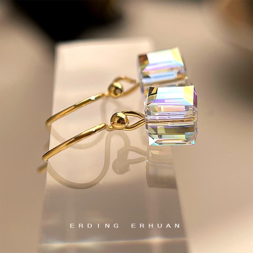 Huazi quality is very shiny! Sugar cube geometric colored light square earrings temperament earrings