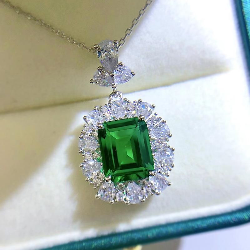 Lulu Tong 2022 Women's Luxury 925 Silver Retro Necklace with 4ct Nano Green Pendant