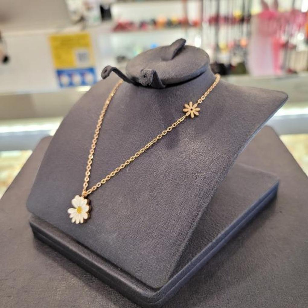 Atria Epoch Petal N Surgical Steel Necklace EWSNESC0027PKF