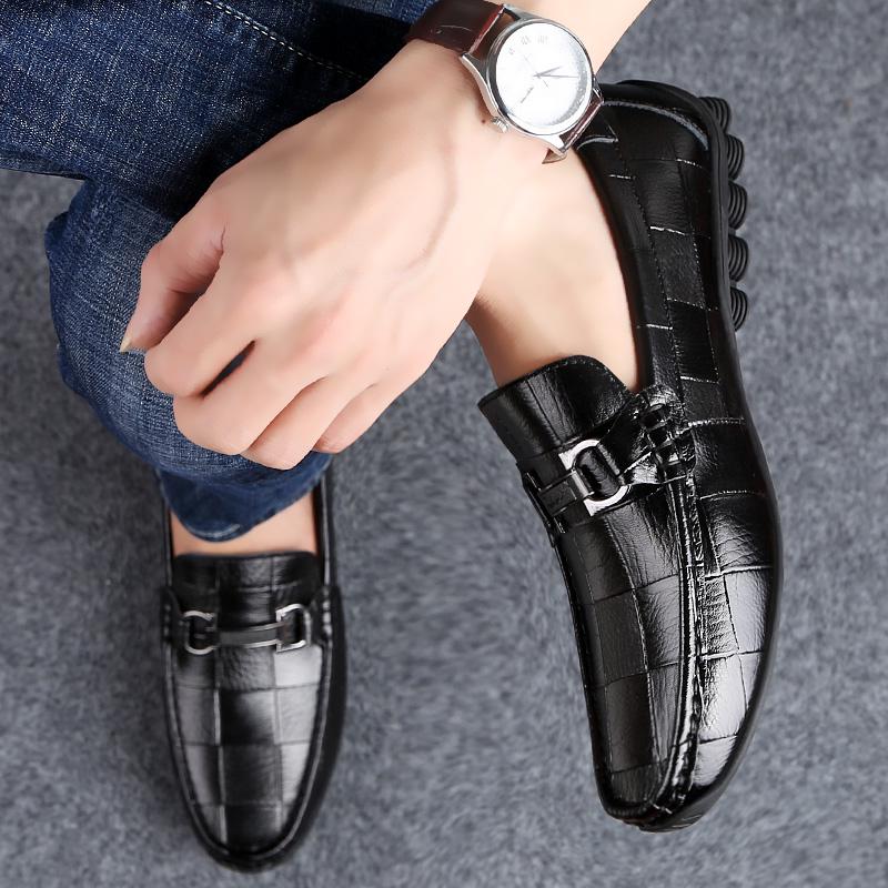 Fashion Non-slip Men Shoes Loafers Genuine Leather Men Fashion Casual Shoes Slip-On Black Moccasin Mens Lightweight Soft Sole Peas Shoes