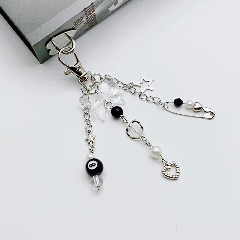 1 stk DIY-tilbehør 8 Ball Biljard Perle Sommerfugl Nøkkelring Y2K Goth Nøkkelring Perle Pin Kjærlighetslenke Dekorasjon Veskepynt