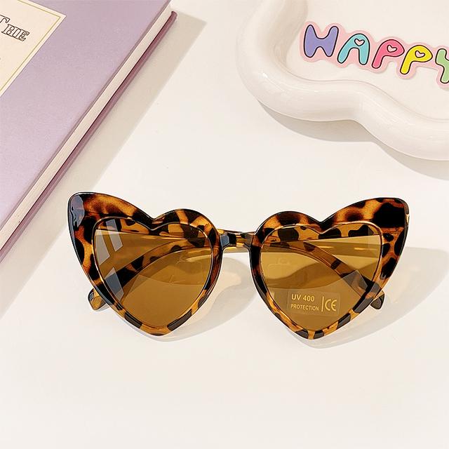 Classic Girls Boys Sunglasses Kids Cute Heart Sunglasses Children Summer Outdoor Lovely Personality Street Shooting Sunglasses