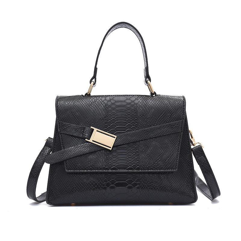 

Новая сумка. Корейская модная тисненая дамская сумочка, которую можно носить на одном плече.