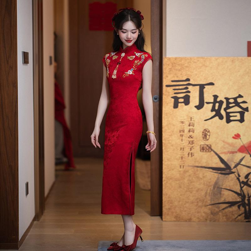 Red Embroidery New Chinese Sleeveless Long Improved Cheongsam Women's Premium Bridal Toast Engagement Door Dress