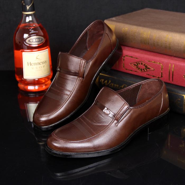 2025 New Men's Business Dress Casual Leather Shoes Work Shoes Office Men's Foot Casual Leather Shoes