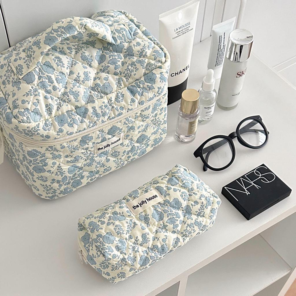 Large Capacity Floral Cosmetic Bag - Portable Handheld Toiletry Bag for Girls