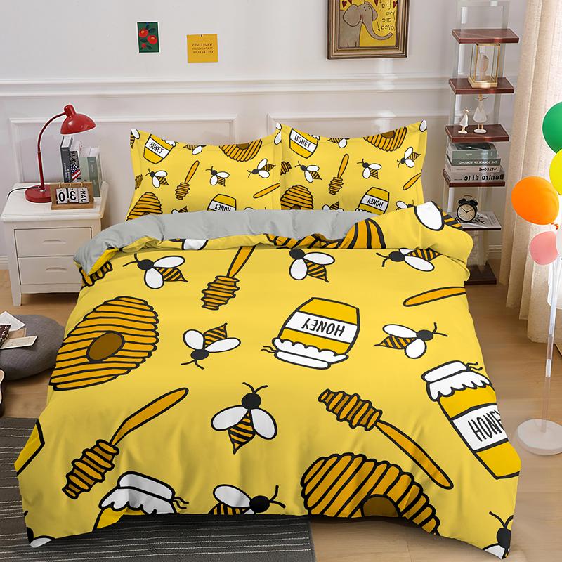 Cartoon Bee Duvet Cover King Queen Lovely Yellow Flying Animal Bedding Set For Kids Boys Girls Beautiful Flowers Comforter Cover