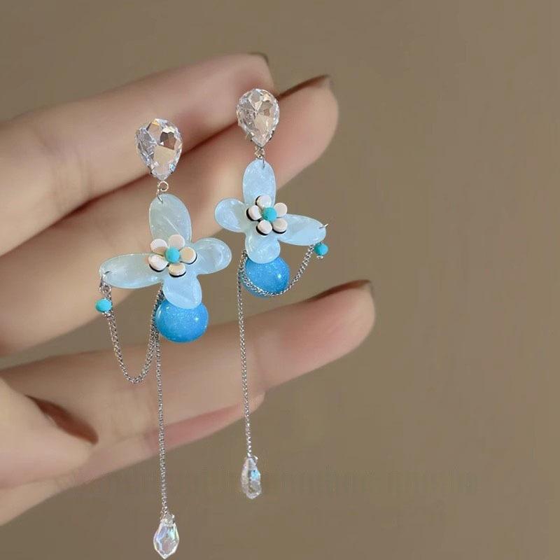 Diamond Butterfly Flower Fringed Earrings Exquisite Fashion Design Stud Earrings, Earrings, Light Luxury Temperament Personalized Earrings