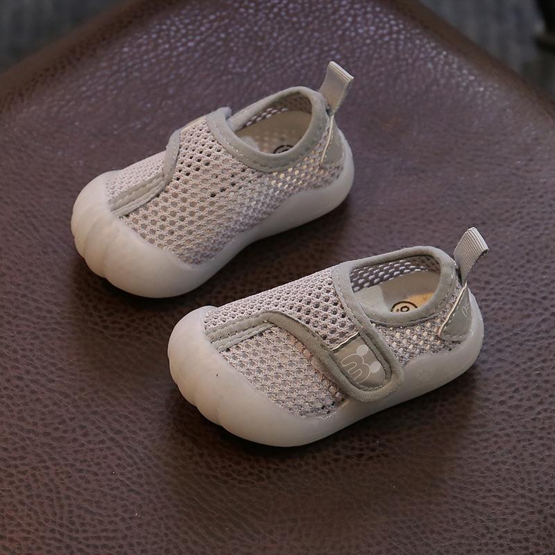 Erste Laufschuhe für Kleinkinder für Jungen & Mädchen, atmungsaktive Sportschuhe aus Mesh mit weichen Sohlen, leichte Sneaker für Babys & Kleinkinder