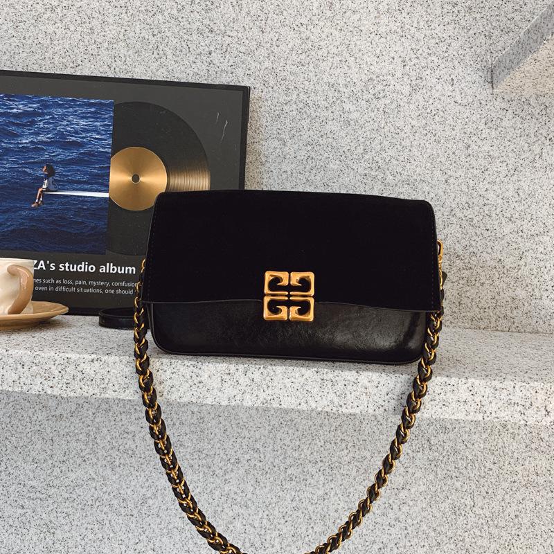 Трендовая матовая сумка-багет на цепочке под мышкой для женщин – Высококлассная ретро-сумка кроссбоди чёрный