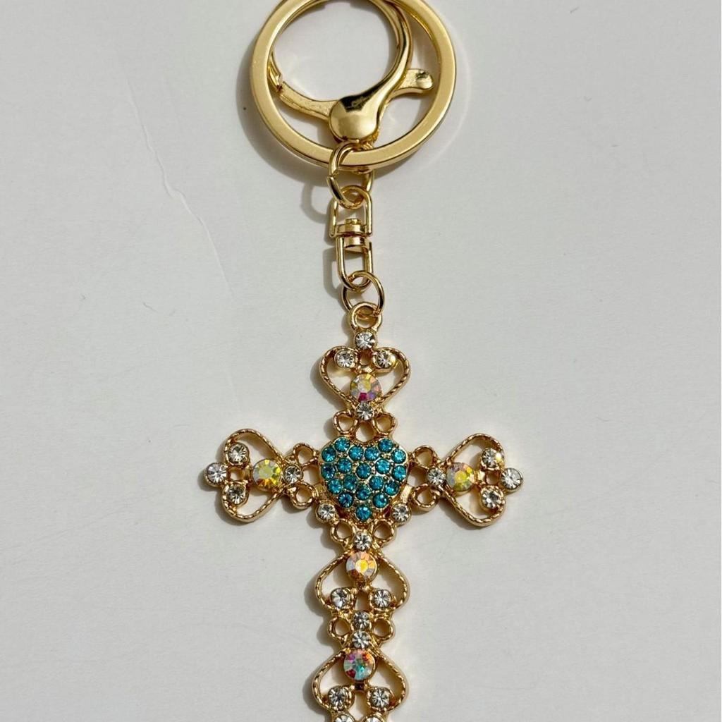 Stylish Heart Rhinestone Keychain Pendant for Bags and Cars