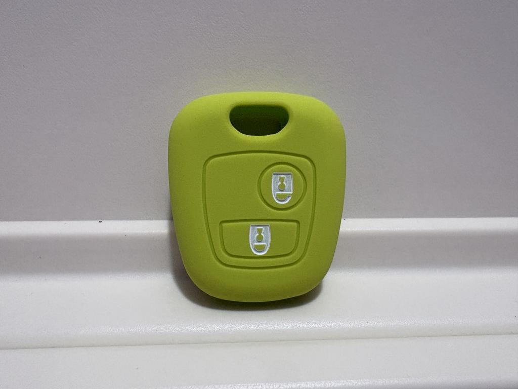 Pusakieyy 1Pc 2 Button Silicone Cover For Citroen C1 C2 C3 C4 XSARA PICASSO For Peugeot 106 107 206 207 307 For Toyota AYGO Key Mhsv0