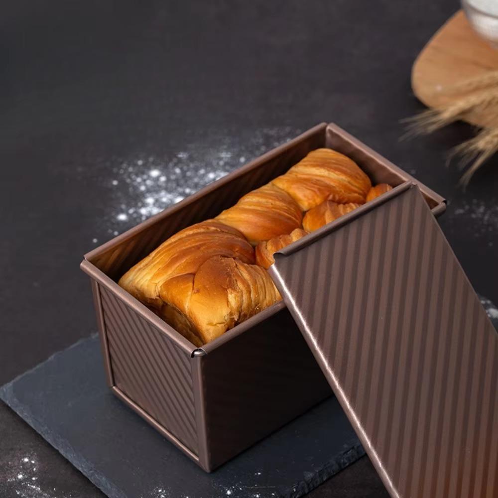 Bread Mold with Lid Breathable Cheesecake Baking Tray Household Oven Baking Tools High-Temperature Resistant Kitchen Bakeware