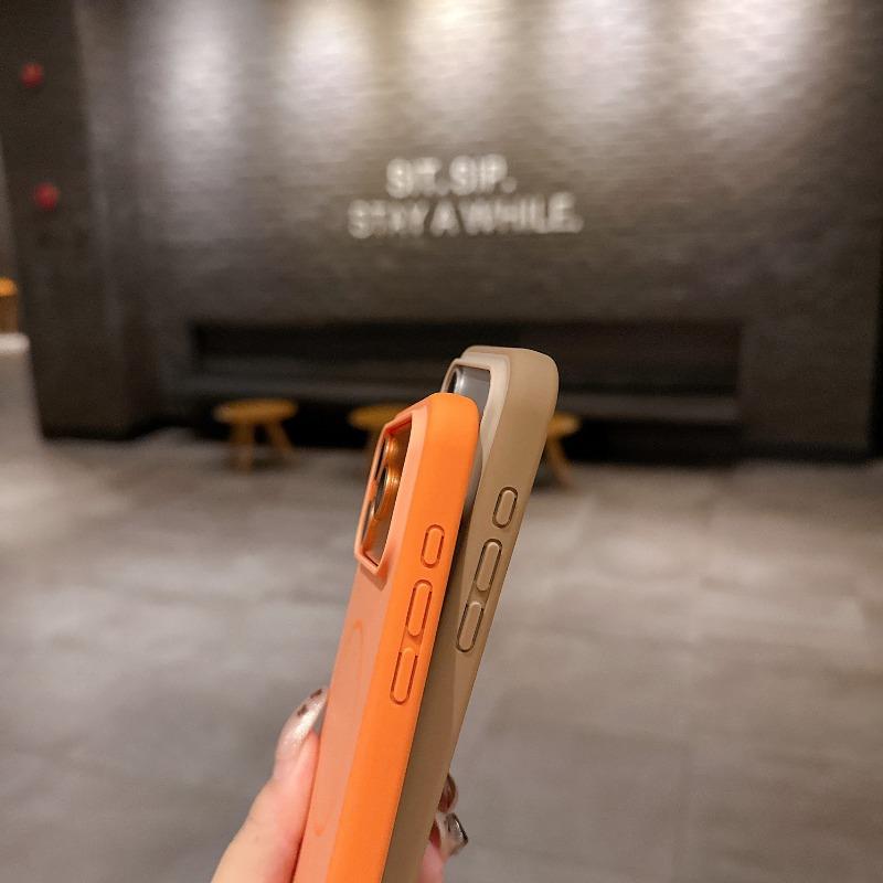 Luxury Phone Case for  iPhone 17 16Plus 15 14 13 12 Pro Max Air with MagSafe Wireless Magnetic Charging Protection