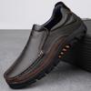 Fashion Genuine Leather Slip On Loafers New Men Casual Leather Moccasins Driving Shoes Design Casual Leather Soft Bottom Flats
