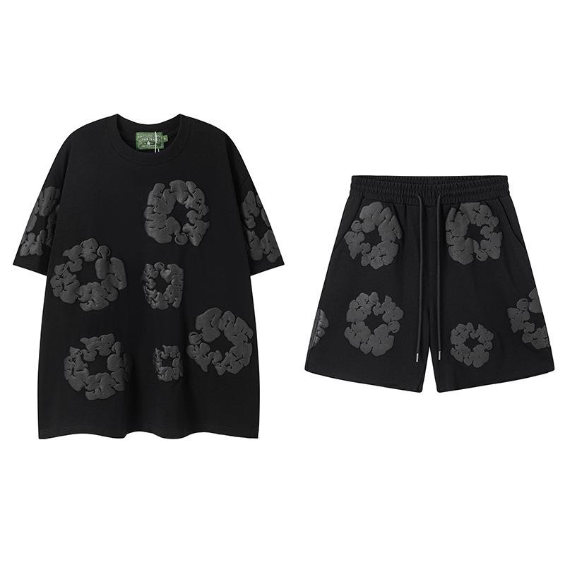 New Trendy Short-sleeved Short-pants Set with Foam Printing - Suitable for Both Men and Women, for Casual Wear.