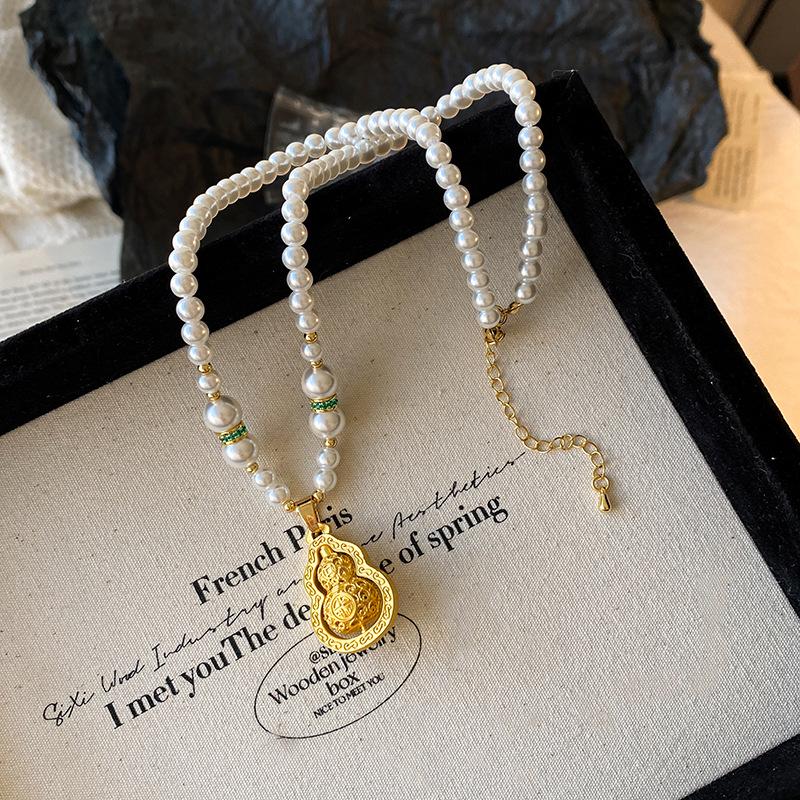 Luxurious Gold Gourd Necklace Pendant – Versatile, Strong Color Retention & Stylish Sweater Chain Accessory
