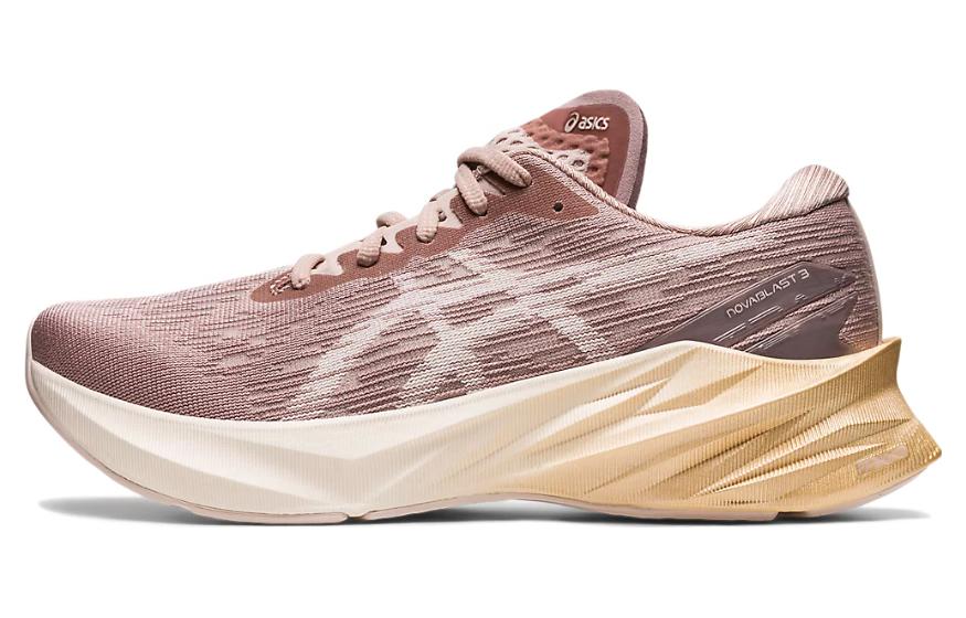 ASICS Novablast 3 Fawn Mineral Beige Женские 1012B288-702 39.5