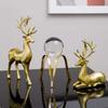 Kreativní stolní ozdoba ve tvaru jelena Moderní figurka losa Elegantní vánoční soška jelena Výstavka na krbovou římsu