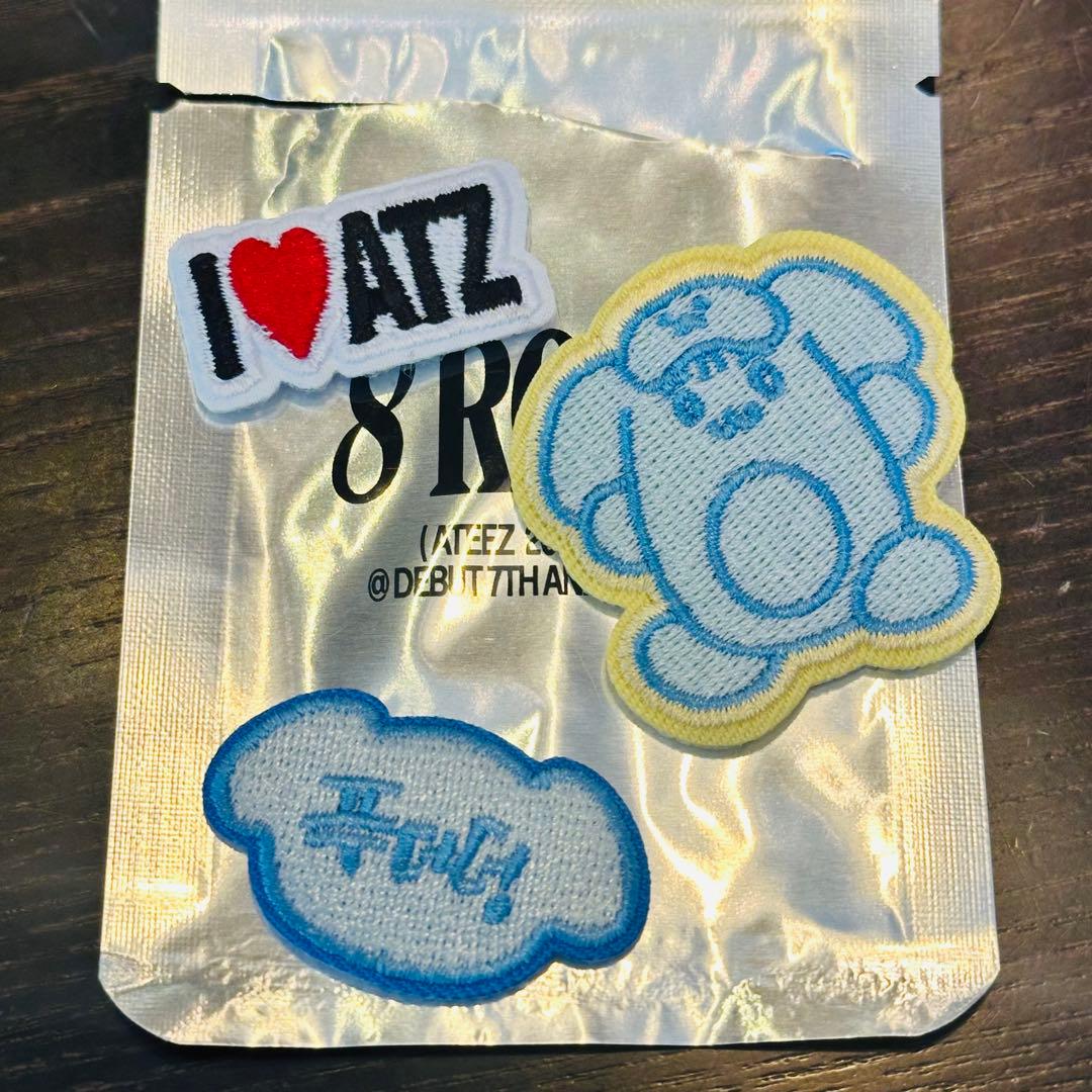 

[USED] ATEEZ 8ROOM Pop-Up Yunho Iron-On Patch