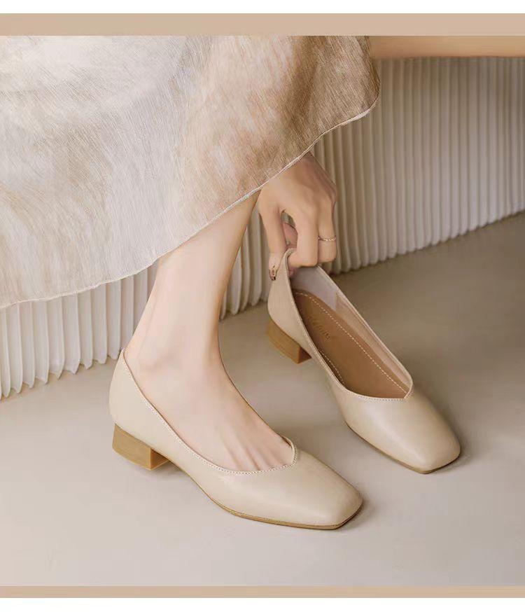 

2025 new thick heel gentle fairy square head single shoes flat sole one pedal soft sole versatile female Doudou shoes female 40 телесный