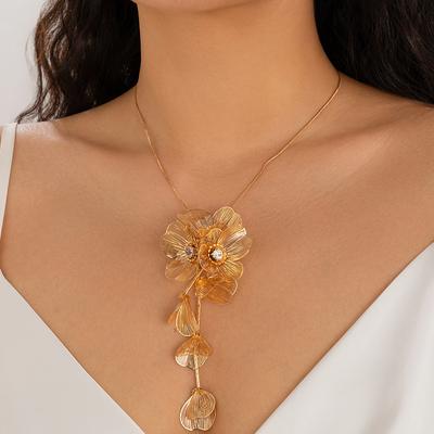 Ingemark Romantic Flower Petal Tassel Pendant Choker Necklace for Women Wed Bridal Elegant Chest Chain Neck Jewelry Accessories