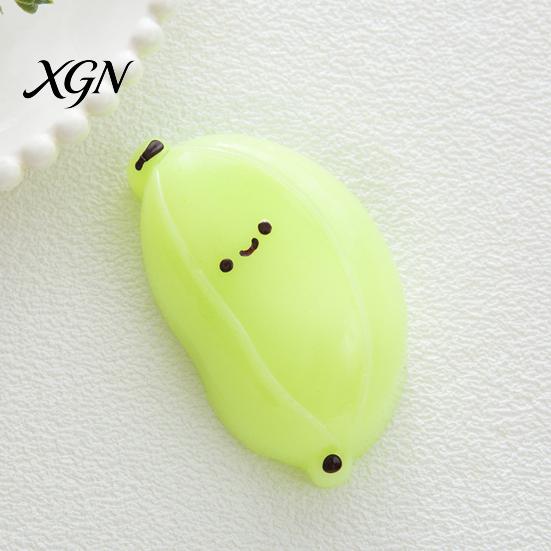 Banana Desk Toy Simulation Cartoon Squeeze Stretchy Slow Rebound Smiling TPR Fidget Portable Simulated Fruit Shape Sensory Anxiety Relief