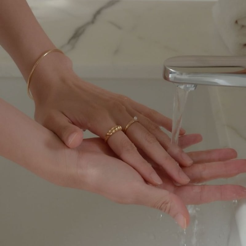 Dawn of Me Shell Swirl Ring