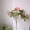 Fleurs Artificielles Haute Simulation Pétales en Soie Toucher Réel Tiges en Fil de Fer Réglables Roses Mixtes Hortensias Marguerites Sans Entretien Décoration de Maison Cadeaux