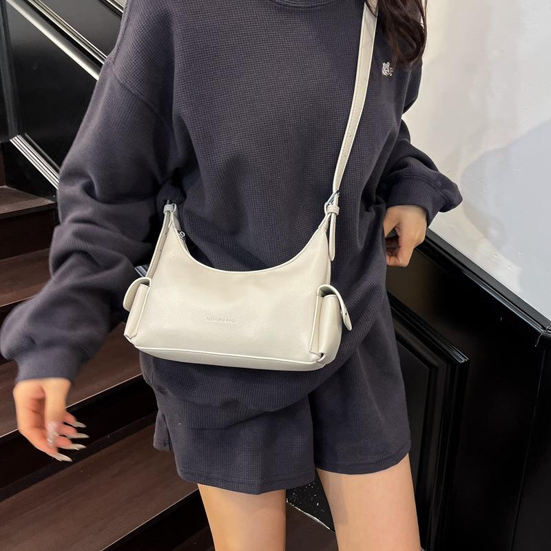 New trendy fashion multi-pocket shoulder commuter bag underarm bag simple messenger bag small bag